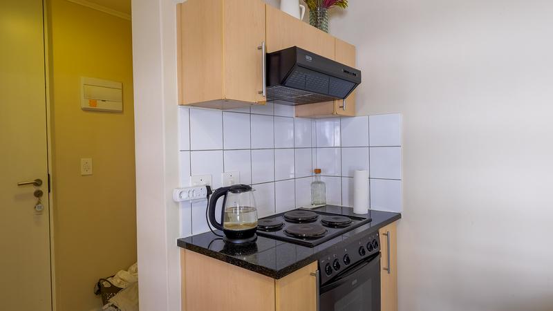 To Let 1 Bedroom Property for Rent in Claremont Western Cape